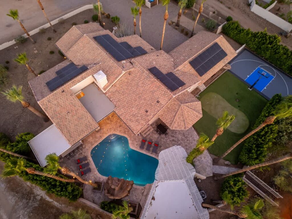 WaterSlideResort+Volleyball+Casita+Spa+Playset Main Image