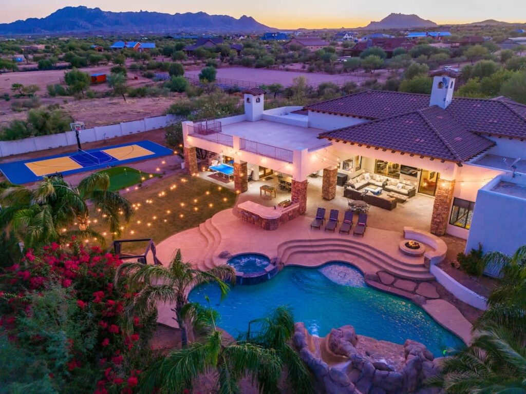 DreamResort+Pickleballcourt+Waterslide+Golf+Spa Main Image